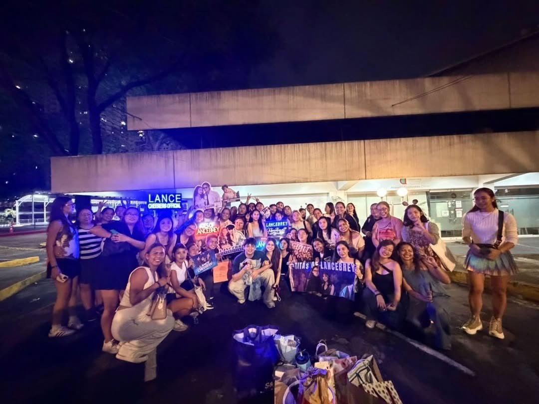 LanceBreyIntl's tweet photo. Always for LanceBrey

CITYHOOD CONCERT WITH AUBREY

#AubreyAtOlongapoConcert https://t.co/uROQGMFNn8