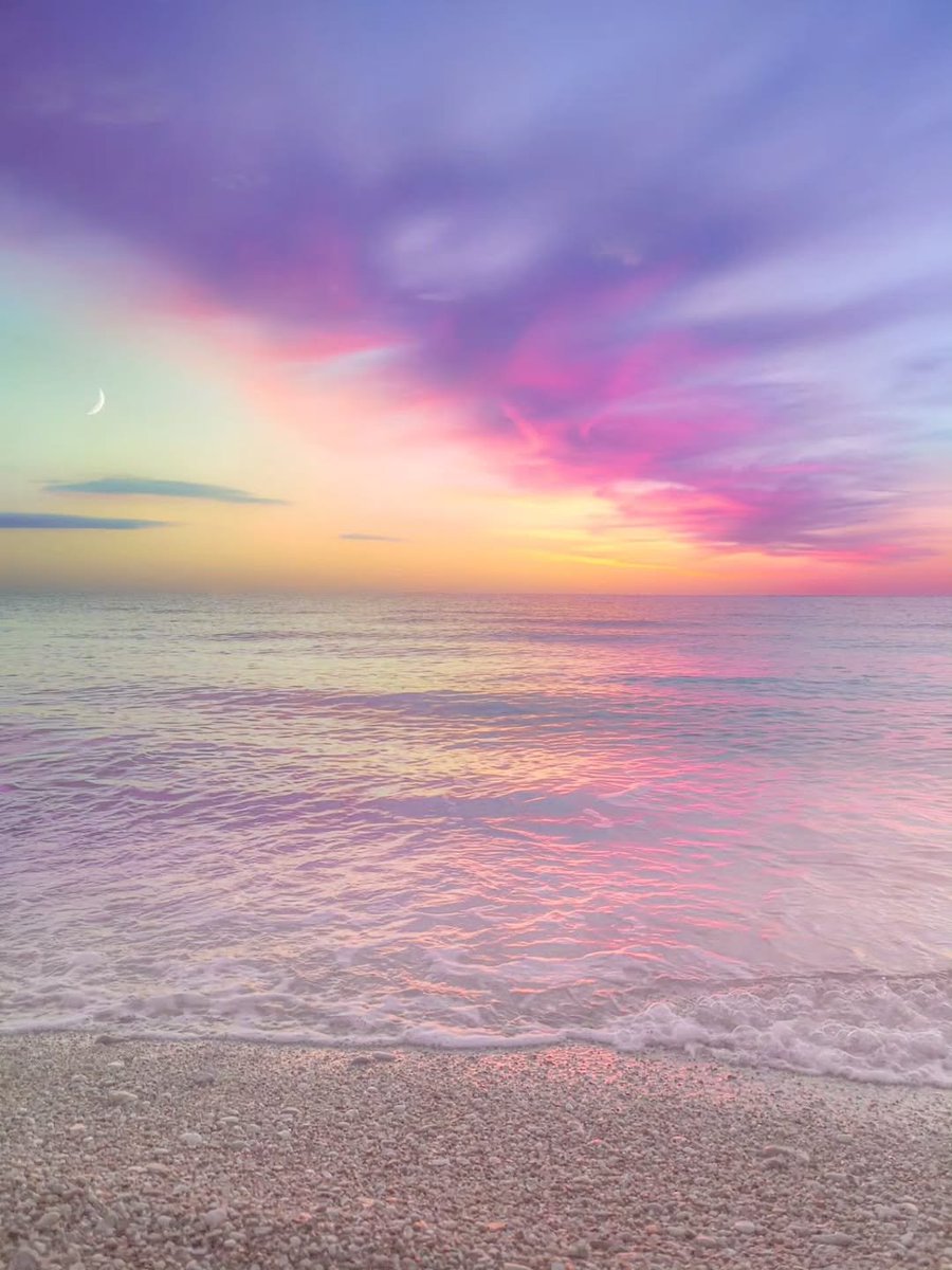 elyradream's tweet photo. pastel sunset https://t.co/VEx3KXsmp7