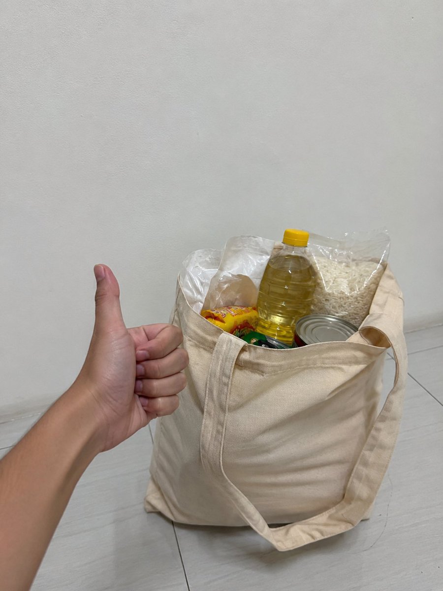 Huftzz's tweet photo. bahkan kami yang di sini aja ada kopdes, dan sangat membantu buat kami yang kurang ekonomi https://t.co/w7CiZVxLWE