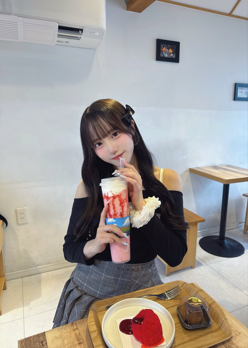 Ruri_FESTIVE's tweet photo. 初めてドバイチョコもち食べた ⸝⸝>  ̫ <⸝⸝🍫💚 https://t.co/EjXTeuoLqV