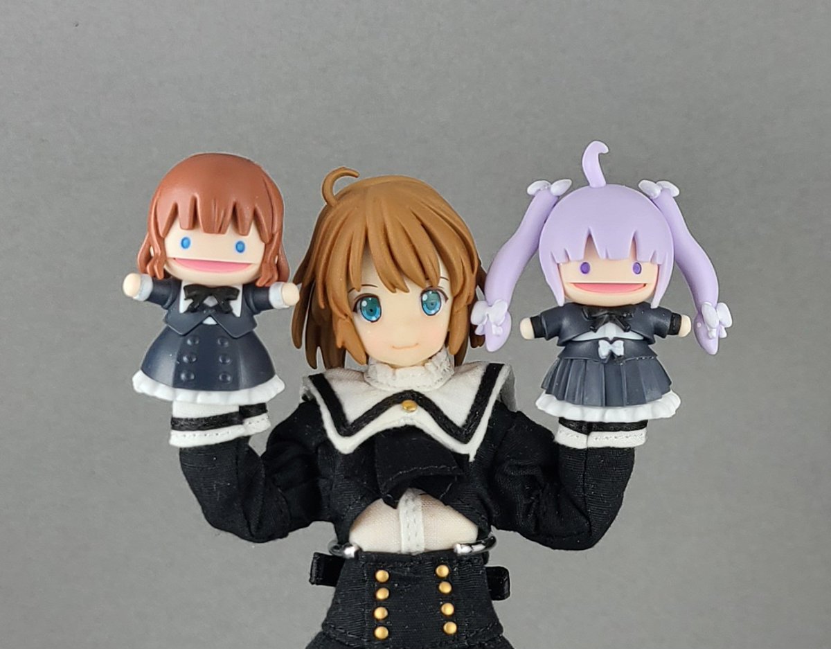 omeganekanae's tweet photo. 告知遅れてスミマセン、日曜日の ＃AKガーデン 29に「オメガネニカナイタイ！」で参加します！　
3階D05でお待ちしております！

販売アイテムは
・スモール級ヒュージ2体セット（新作）￥4000
・アニメ版グングニル（結梨ちゃんカラー）￥3000
・ダインスレイフ＆マークスマン2体セット　￥4000
・楓＆ミリアム パペットタイプ　￥4000
各種詳細はツリーをご覧ください。
その他再販チャームも持っていきます。＃アサルトリリィ 盛り上げていきましょう！

＃ラスバレ
＃AKG29