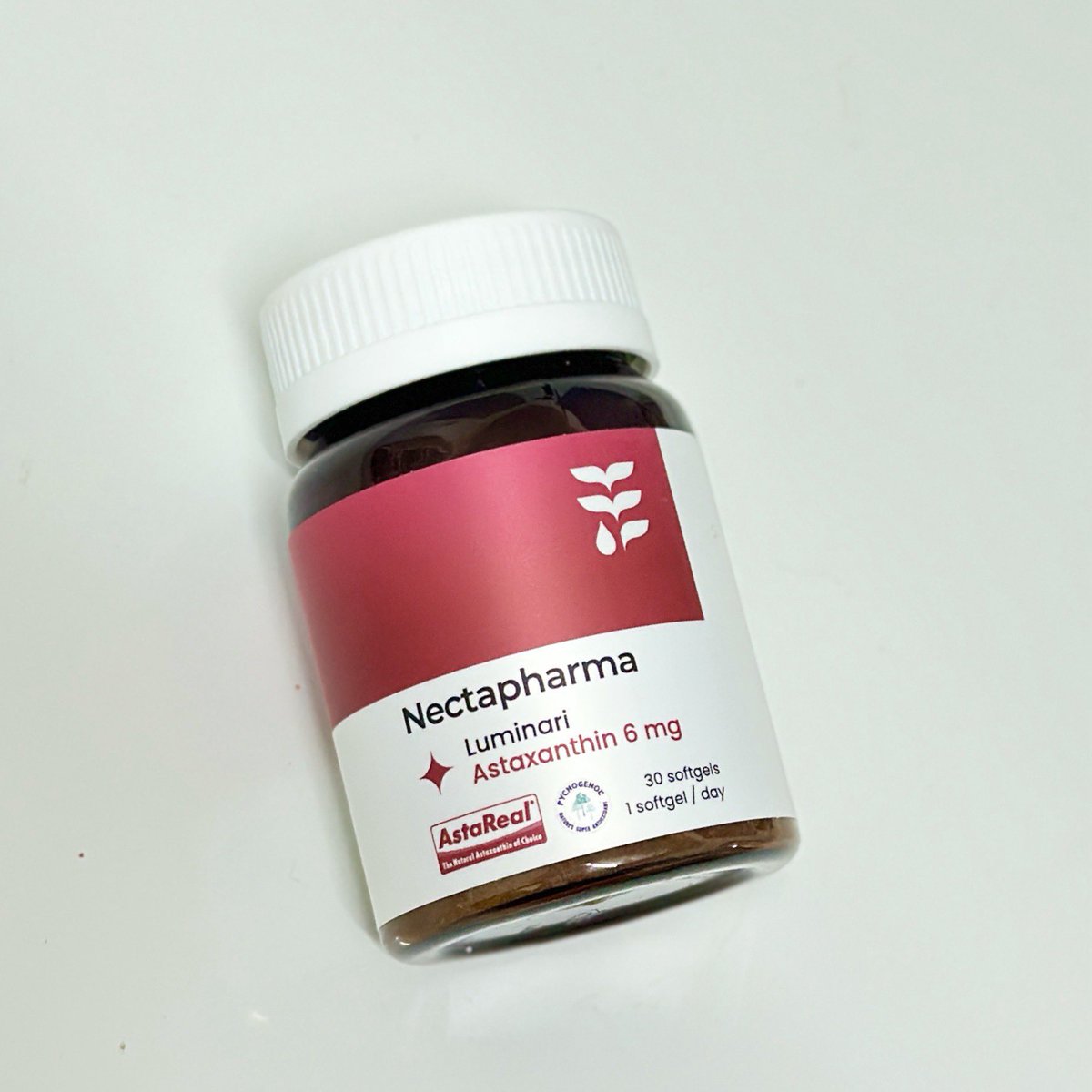 sunnflowergirl's tweet photo. ส่วนตัวอยากลองกินแอสตาแซนทีนมานาน มาจบที่ของ Nectapharma มีแอสตาแซนทีนโดสสูงสุดที่อย.ไทยอนุญาต ช่วยเรื่องผิวทนแดด กระจ่างใส ชะลอวัย ส่วนตัวลองกินมาสักพักแล้วเริ่ดจริง ผิวดูกระจ่างใส ชุ่มชื้น เนียนขึ้น ดูสุขภาพดี เข้าใจละว่าทำไมคนวัยใกล้เลข 3 ถึงเชียร์แอสตาของเนคตา  เต็มสิบไม่หัก คุ้มค่ากับราคาที่เสียไปมากกก