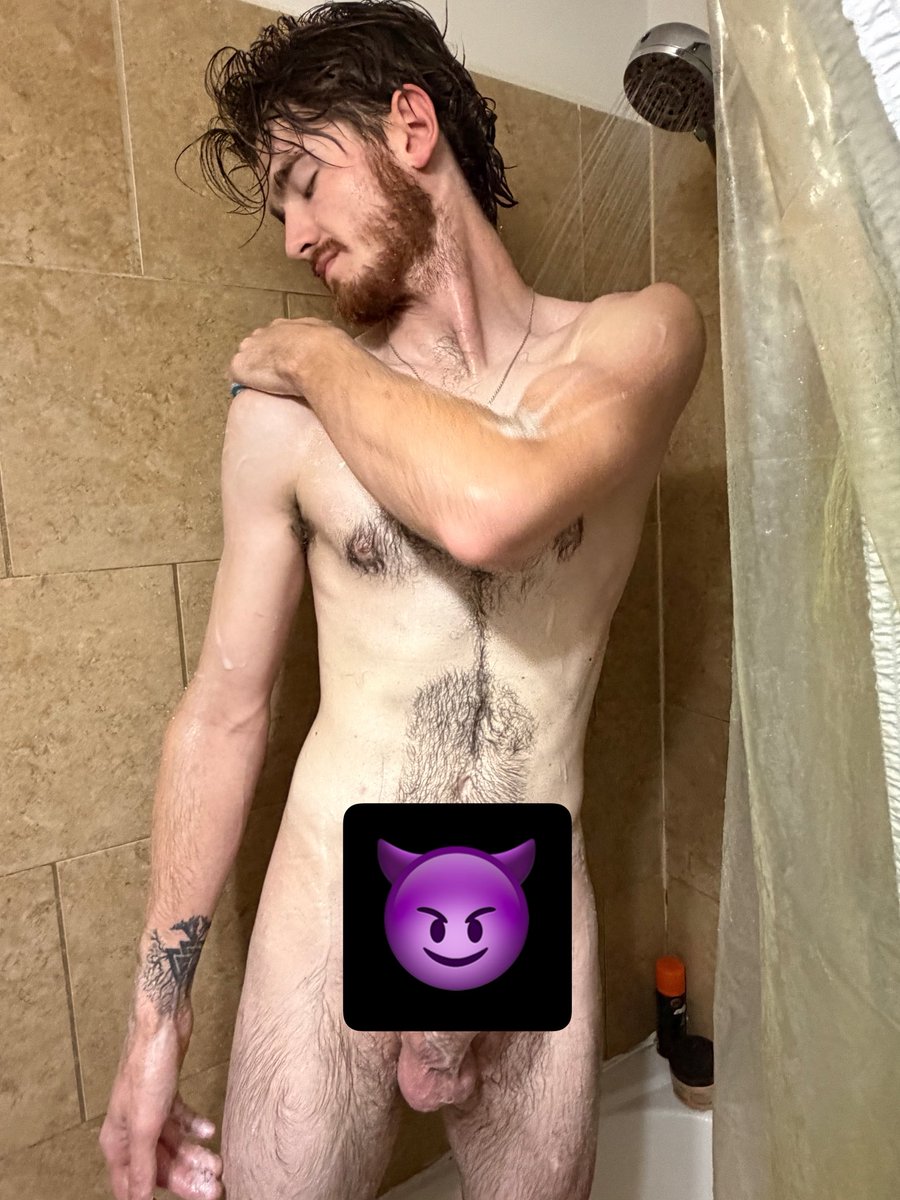 RedWoodTree88's tweet photo. All clean and ready to breed #nsfwtwtًً #nsfw #horny https://t.co/2m2XRNUAsE