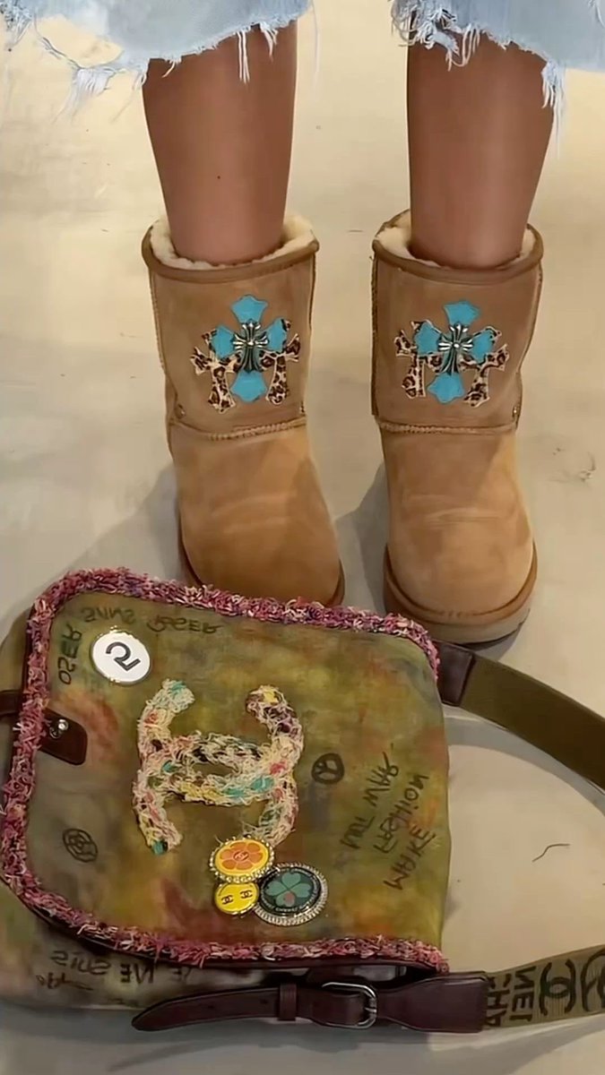 𝐏𝐢𝐧𝐤 𝐠𝐥𝐢𝐭𝐭𝐞𝐫 🎀 tweet media