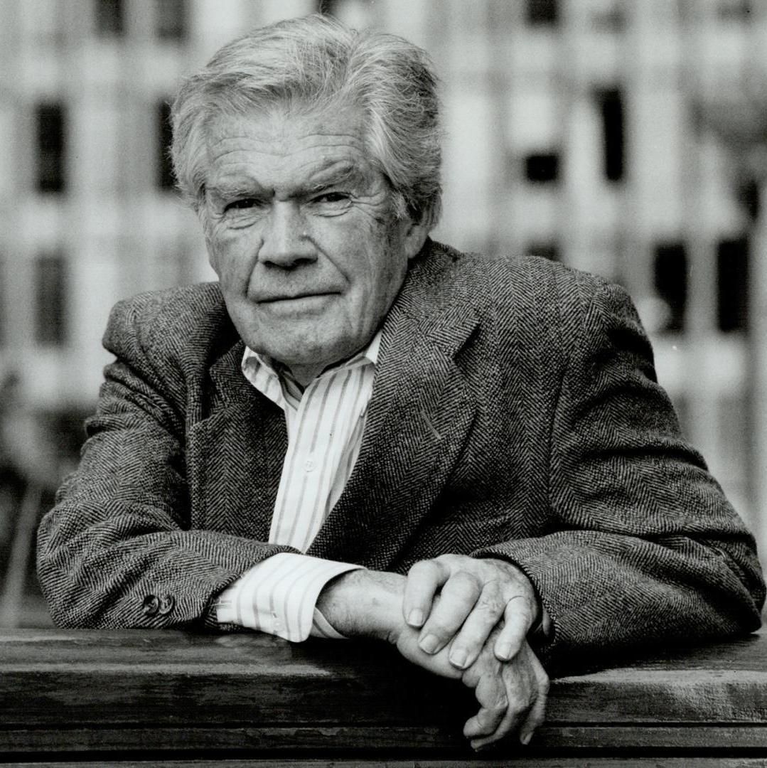 CraigBaird's tweet photo. On this day in 2005, Scott Young died.
Born in 1918 in Cypress River, Manitoba, he was one of Canada's most acclaimed writers. In his career, he wrote 45 books on a variety of topics and genres.
He is the father of rock legend Neil Young.

📸 Tony Bock https://t.co/u06UVdQh2a