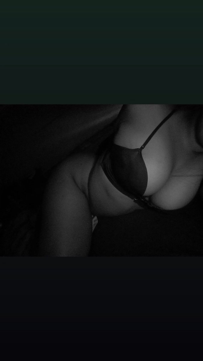 pp_ploy777's tweet photo. รักคนรี😝 #หาดใหญ่ #สงขลา https://t.co/XAUtlDq17c
