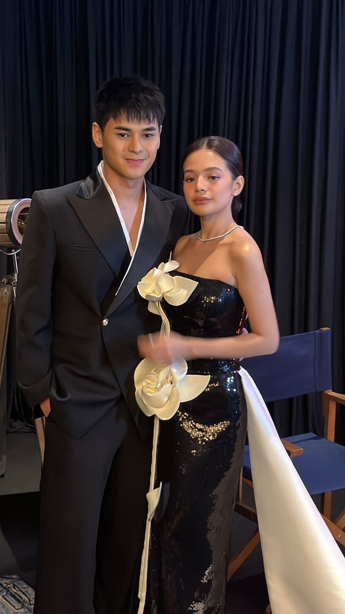 its_oskee's tweet photo. Dustin Yu and Bianca de Vera bring undeniable chemistry to the #BPowerMEGABall! ✨

Turning heads with their effortless style and captivating presence, the pair lit up the red carpet and quickly became one of the most talked-about duos of the night. @dustinyuu @biancadeveraa 

#DustinYu #BiancaDeVera #BPxMegaBall2026 #BPowerMEGABall