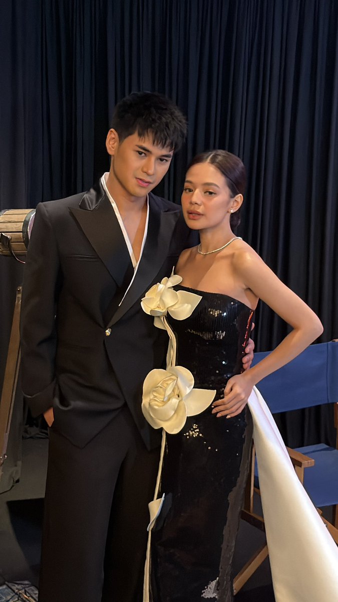 its_oskee's tweet photo. Dustin Yu and Bianca de Vera bring undeniable chemistry to the #BPowerMEGABall! ✨

Turning heads with their effortless style and captivating presence, the pair lit up the red carpet and quickly became one of the most talked-about duos of the night. @dustinyuu @biancadeveraa 

#DustinYu #BiancaDeVera #BPxMegaBall2026 #BPowerMEGABall