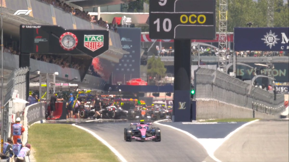 PReyess_'s tweet photo. 🔁 Varios pilotos reserva y de F2 han sustituido a los titulares en estos Libres 1 de Barcelona 

5. Fornaroli (McLaren)
6. Aron (Audi)
8. Beganovic (Ferrari)
14. Iwasa (Red Bull)
15. Vesti (Mercedes)
21. Herta (Cadillac)
22. Browning (Williams)

#BarcelonaGP #F1 https://t.co/dt0pbfE7xT