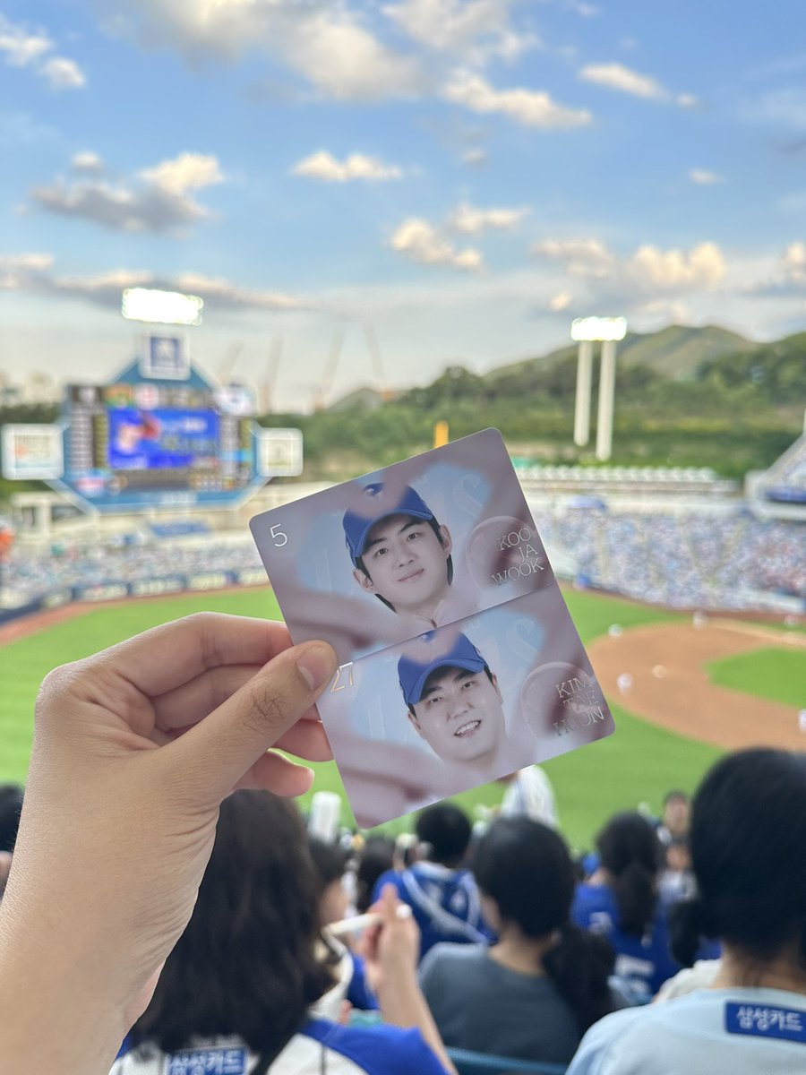 hodo689's tweet photo. 오랜만에 야구장 갔다옴,,,,,,,,,,
시간 없어서 6회까지 보고 나왔는데,,,, https://t.co/YVufT4RxAa