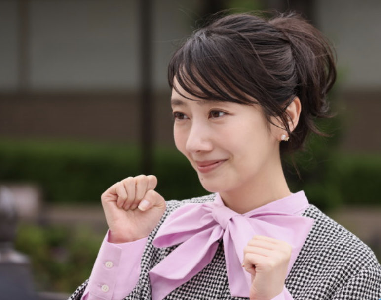 mi_pandaco's tweet photo. ドラマ『月夜行路』にて、波瑠さん演じる野宮ルナのスタイリングを担当致しました
@getsuyakouro  #月夜行路 https://t.co/l2Bu8N7eet