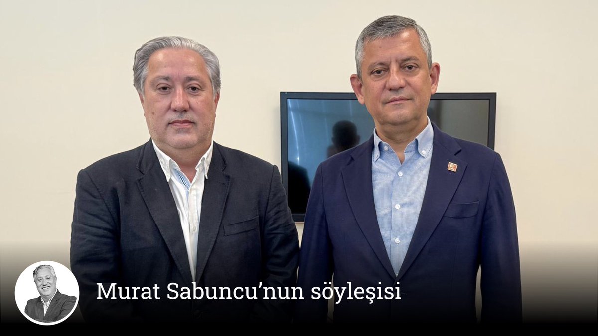t24comtr's tweet photo. 📌 CHP’nin seçilmiş genel başkanı Özgür Özel, başta butlan kararı bugün yaşananların Devlet Bahçeli’nin bilgisinde yapılmadığını ancak bir süre sonra çizilen yol haritasına uyduğunu düşünüyor

📌 Özel, kılıçdaroğlunun Osmanlı çıkışını da değerlendirdi. Özel’e göre Kılıçdaroğlu bu söylemle hem Amerika hem Türkiye’deki düzenden, rejimden meşruiyet arayışına giriyor. Özel, Kılıçdaroğlu’nun “beni tanıyın, sizinle yürüyeyim” mesajı verdiğini düşünüyor

✍️ Murat Sabuncu'nun söyleşisi...
https://t.co/HRP1hAR3Dy

@muratsabuncum @eczozgurozel