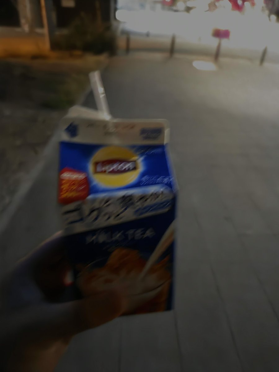 mokorage's tweet photo. 俺はいつまでこれを飲んでるんや https://t.co/zcLmxLXNep