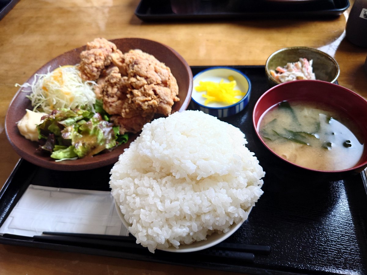 NF_musashi's tweet photo. 椎の木湖フライデーオープン初参加！
悶絶しましたがデカいへら釣れて唐揚げも相変わらずの美味しさで大満足だったのでOKです👍️
#ヘラブナ釣り
#椎の木湖 https://t.co/W2nmFGOPjc