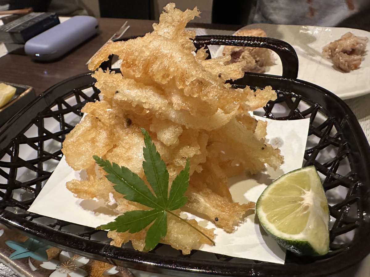 mitsuse0807's tweet photo. 白海老の天ぷら
赤貝の造り
フグの唐揚げ
この店めちゃくちゃ美味い https://t.co/3FFGBzafAB