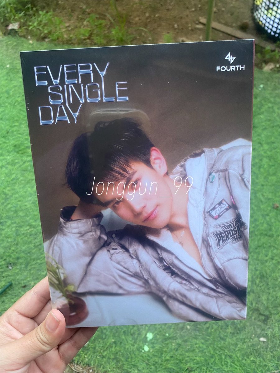 jonggun_99's tweet photo. พร้อมส่งไม่แกะ
ปล่อยเซทโฟร์ท  690.-
ส่ง40.-
 #ตลาดนัดเจมีไนน์โฟร์ท #ตลาดนัดgmmtv https://t.co/yr1R2fR3RS