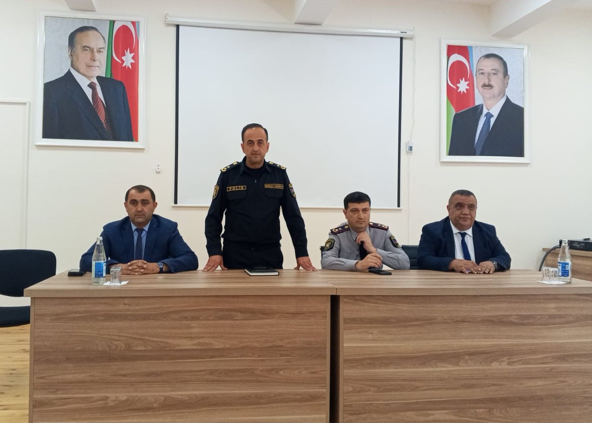 UcarRIH's tweet photo. Ucar rayon Qazyan kənd 2 nömrəli tam orta ümumtəhsil məktəbində 26 iyun “Narkotik vasitələrin sui-istifadəsi və qanunsuz dövriyyəsi ilə Beynəlxalq Mübarizə Günü” çərçivəsində “Sağlam həyat naminə narkotikə və tütünə yox deyək” mövzusunda maarifləndirici tədbir keçirilmişdir. https://t.co/TYcYxPog76