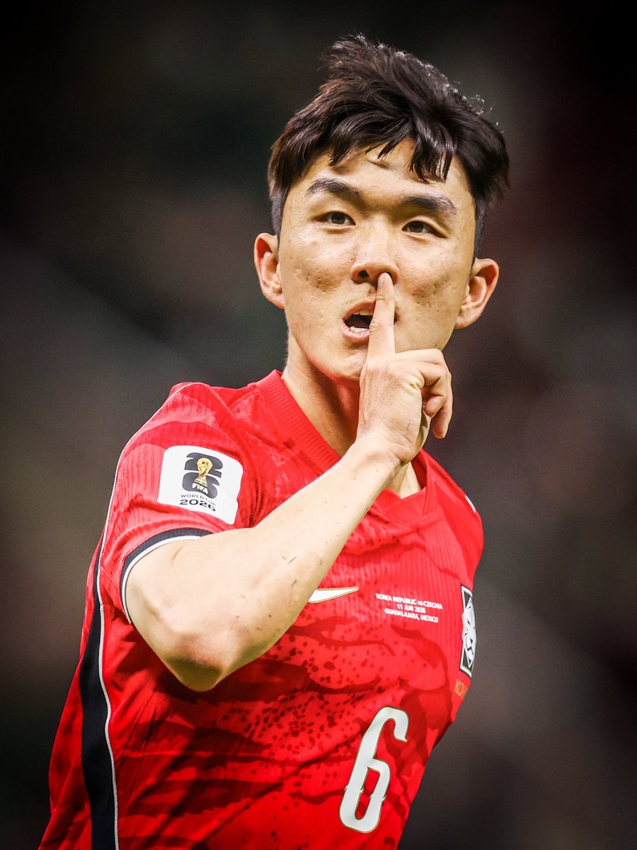 FreeK1cks's tweet photo. 🇰🇷¡KOREA logró un TRIUNFAZO!🇰🇷

✅Los asiaticos dieron vuelta el partido y se llevaron los 3 puntos, que los deja a un paso de los 16vos.

⚽️HWANG IN-BEOM fue la figura del partido, marcando un golazo, tras una gran jugada colectiva. https://t.co/RgN6hp6Ihz