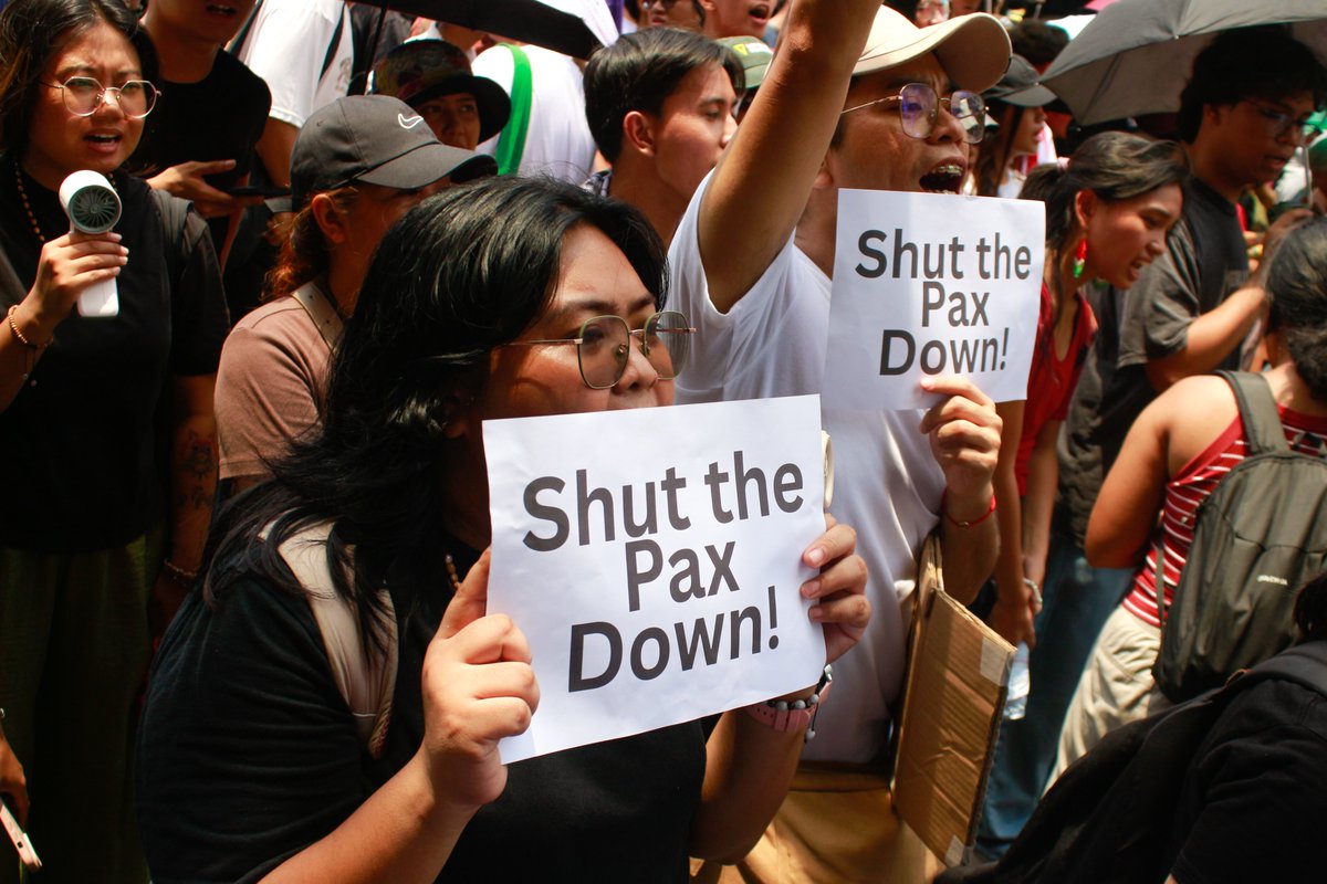 bulatlat's tweet photo. Protesters condemned Ferdinand Marcos Jr. administration’s close ties with the United States, saying the continued presence of US troops and military operations in the country remains a barrier to genuine independence. https://t.co/qprKf20eCj