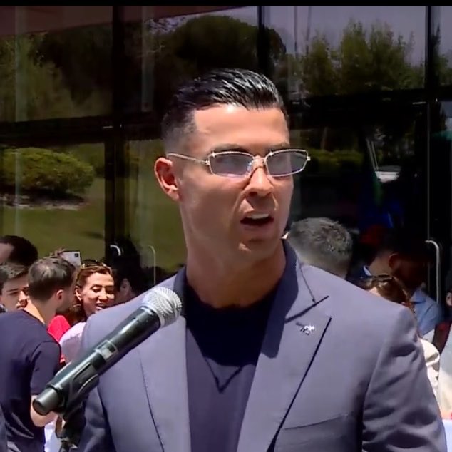 CristianoXtra_'s tweet photo. 🚨🎙️ Cristiano Ronaldo: 

“The World Cup It’s not a dream, it doesn’t define me as a player, to win one competition for 6 or 7 games to make me one of the best in history? You think that’s fair?” https://t.co/5J4KmJ8ysV
