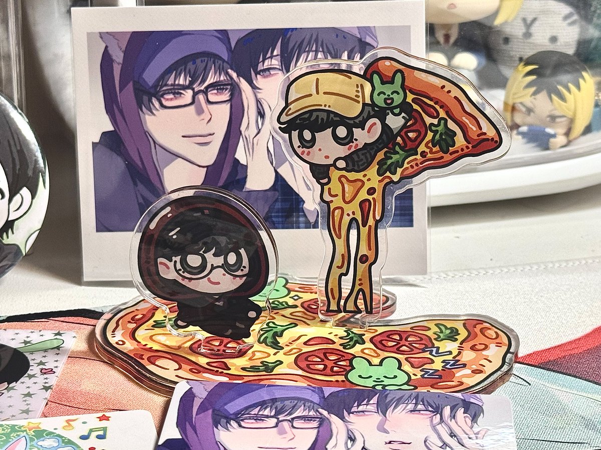 NEET_RUOF's tweet photo. 收到奖品啦!!
@Twing0207  谢谢˶>ᗜ<˶

太可爱的立牌!披萨底座好有创意～夹起一块在瑛🍕 https://t.co/VbsuGK2jku