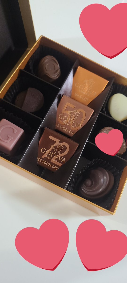p2oukap2's tweet photo. 仲良し様頂いたチョコとウィスキーでいい感じに仕上がってます。(お家で)幸せ❤️ありがとう❤️ https://t.co/nFygv9DwsI