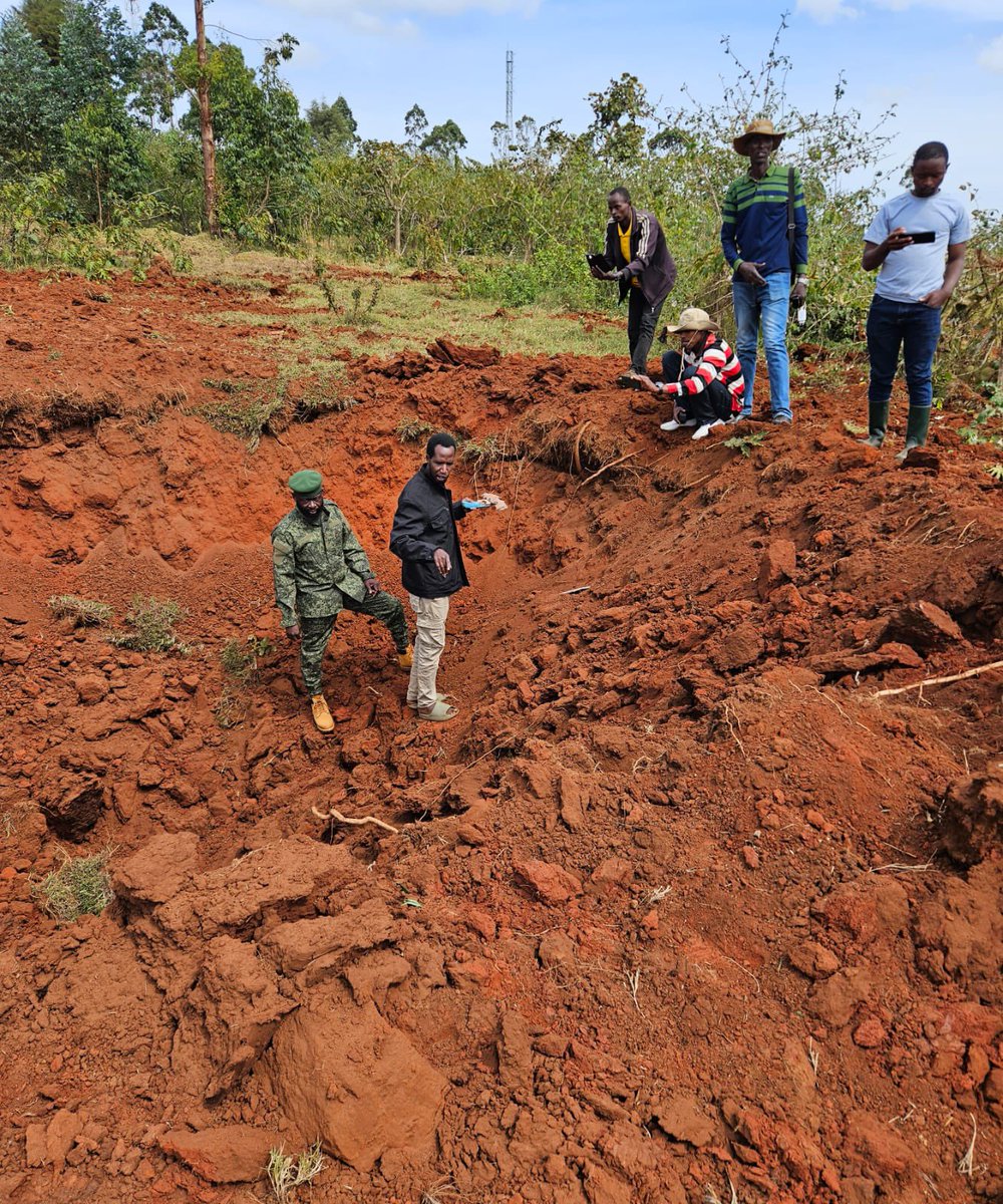 MoiseNyarugabo's tweet photo. After the failed attempt to seize Minembwe through widespread drone attacks, ground troops, and artillery bombardment over three days, Mr. Tshisekedi and Mr. Ndayishimiye and their armies have just sent in a Sukhoi fighter jet.

This aircraft dropped two large bombs in the heart of Minembwe this morning, Friday june 12,  2026 at 10:30 AM, in Madegu, the most populated neighborhood, next to a school where children were taking state exams. There is widespread damage, children fell, and bones are broken. The number of victims—dead and wounded, houses destroyed, livelihoods such as cows, sheep, and crops—is beyond counting.

You can judge the power of these bombs by the depth and size of the craters and the other damage to homes.

To those of you who have chosen to remain silent, whatever your reasons, I say that salvation will come without you. You will have neither share nor glory. And when, too late, you try to speak, your words will condemn you.

To the criminals and bloodthirsty perpetrators of this tragedy, you will undoubtedly answer for the barbarity, cruelty, and bestiality you are perpetrating in Minembwe, and for the suffering and inhumanity you are inflicting on the Banyamulenge with such relentless brutality that it defies human comprehension. Nevertheless, this is what history will remember about you, and unfortunately, even about your descendants. Look at the images. @realDonaldTrump, @StateDept , @US_SrAdvisorAF, @_AfricanUnion, @ymahmoudali, @antonioguterres, @WilliamsRuto , @PaulKagame, @edmnangagwa, @KagutaMuseveni, @SuluhuSamia, @FelixTshis13, @GeneralNeva, @MofaQatar_EN, @jumuiya, @SADC_News, @JDVance @CyrilRamaphosa, @onduhungirehe, @marcorubio, @EmmanuelMacron, @MONUSCO,@PresidenceTg, @FEGnassingbe, @FelixTshis13 , @kajakallas, @eucopresident, @volker_turk, @HuangXia16, @prevotmaxime, @kikayabinkarubi.