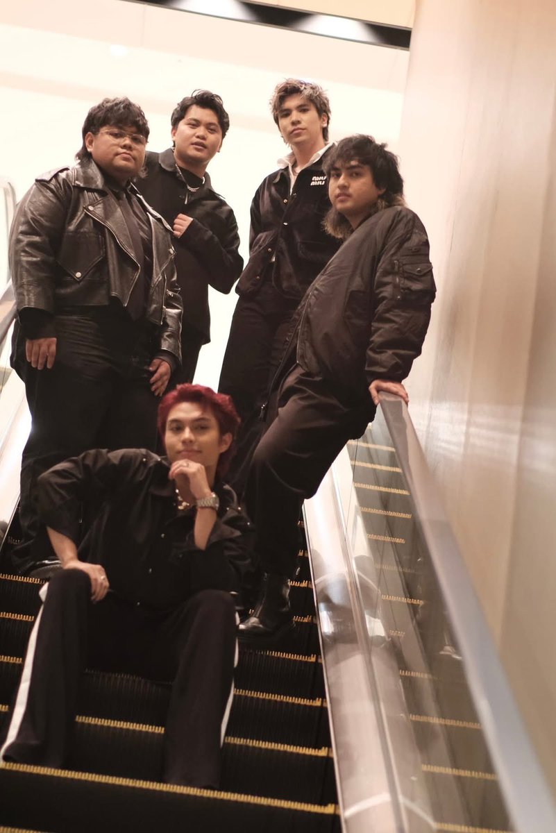 giandaily's tweet photo. coj at the music awards japan 2026🥹❤️ they’ve come so far 🇵🇭 https://t.co/qBC624W5NT