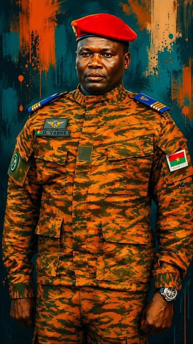 sahelbrut's tweet photo. Le tout puissant chef du renseignement burkinabé 😌❤️🇧🇫 #MPSR2 #FDS_VDP #bircommunication🫡 longue vie camarade Dieu te protège contre les tentatives. https://t.co/4Z4AxCn1qt