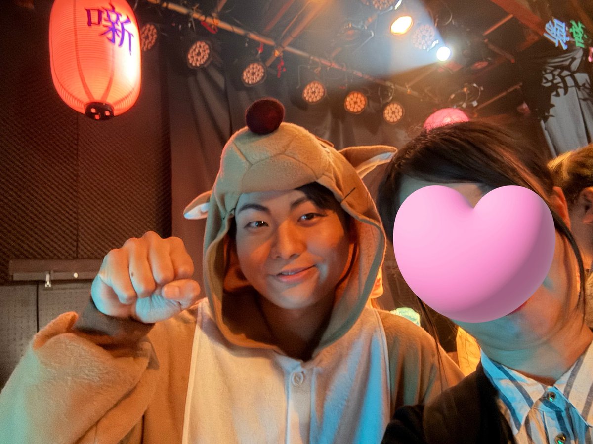 ykofpf's tweet photo. 3作品目<出番なし>と思っていたら、通りすがりの人役？私服で出てきてビックリ‼️舞台の演出や配役も、水曜日と違いキャスト表を見比べ、記憶も辿りながらの観劇楽しかった
#噺vivace 
#primo https://t.co/xZIWmVPzCd