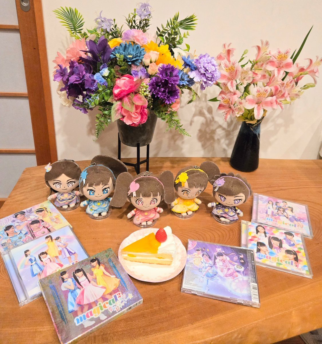 taco_Shacho_GL2's tweet photo. 🎊🎉㊗magical²、8周年おめでとう!!㊗🎂🎁

Since 2018.6.13

🩷💙💛💜🤍
#magical2メジャーデビュー記念日
#magical2メジャーデビュー8周年
#magical2_8thAnniversary
🩷💙💛💜🤍

#magical2 #マジマジョ #マジマジョピュアーズ

https://t.co/z6XLNtC2JV https://t.co/Cx2BTxpDkk