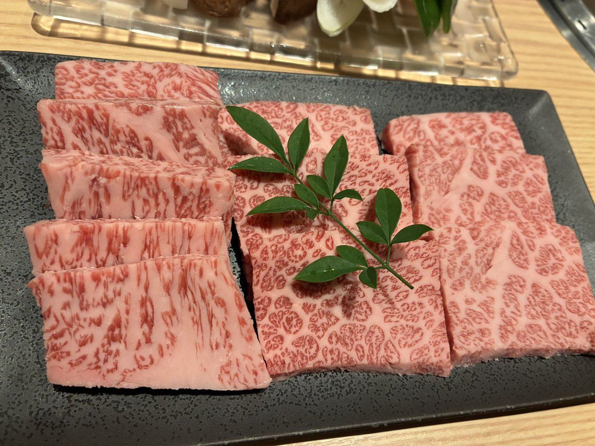 conma0710's tweet photo. 米沢牛とんでもなく美味しかった https://t.co/DSnDL5tq2G