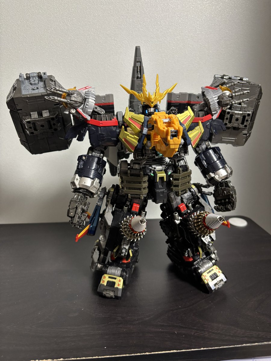guntyx's tweet photo. #diaclone
#ダイアクロン
#勇者王ガオガイガー
コンペXに出したパワードコンボイカスタム
ライガードG X改
ライオンヘッド装備型に戻してみた
この方がやっぱりいいなと自負🤣 https://t.co/wJ8dGSOjmw