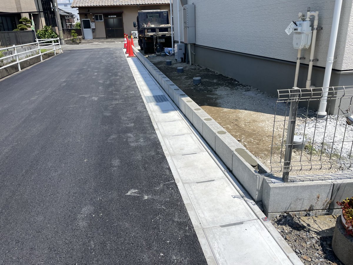 akaminoru2's tweet photo. 今週毎日ブロック仕事してた
手に職つけた強みよ https://t.co/OkT6WhDGEa