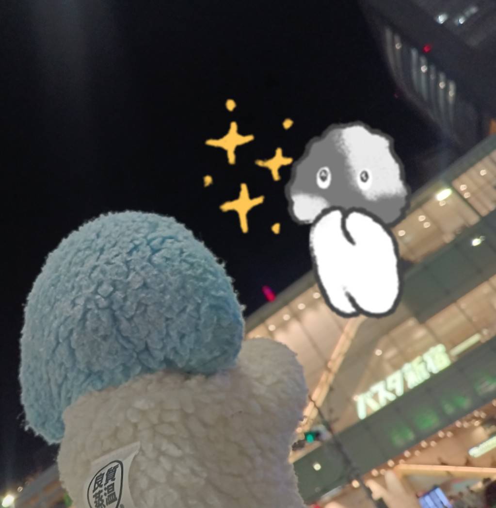 Monone417's tweet photo. 🥽いよいよかぁ🥱
🐜出かけるの？
🥽 #サ旅 だよ、マラソン大会込みの🧳
🐜どっちがメイン？
🥽どちらも…と言いたいけど内容的には少し #サ活 寄りかな😓 
🎴我の存在と父への貢ぎ物探しも忘れるな
🐜新人さん？
🥽滑り込みセーフ😉
🎴割り込み失礼
🥽なるべく無理なくその都度を楽しみに行こうか💁🏻‍♂️ https://t.co/la5BFwBktO