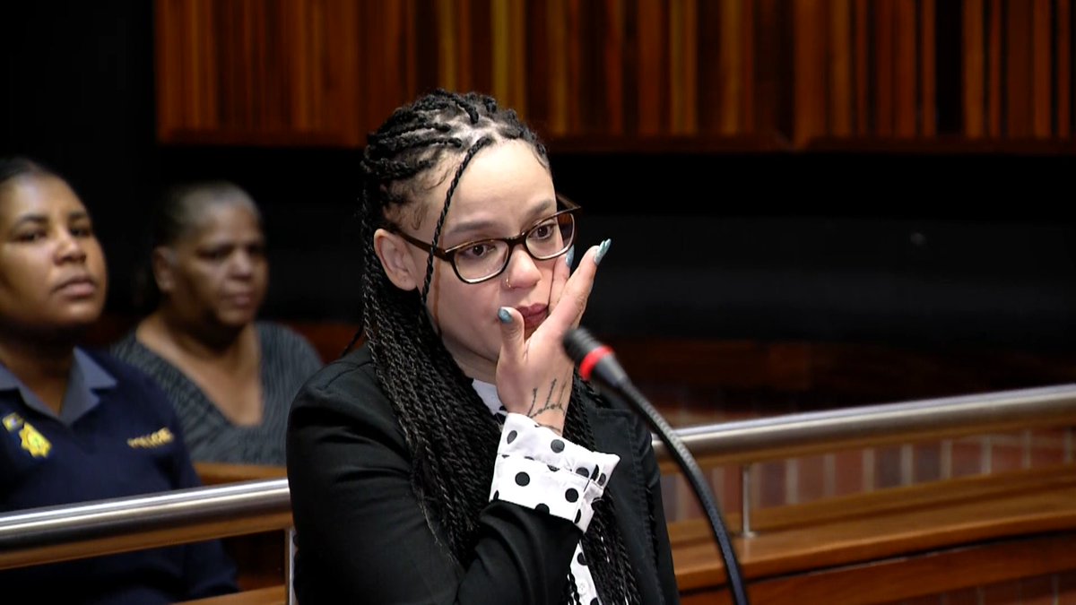 SABCNews's tweet photo. [IN PICTURES] Tiffany Meek who allegedly killed her 11-year-old son, appeared at the Johannesburg High Court, sitting in Palm Ridge this morning. Meek faces several charges including crimen injuria, attempting to defeat the ends of justice, and attempting to obstruct justice.
📷: SABC News