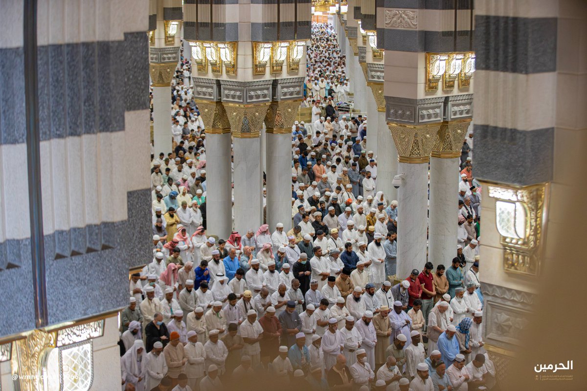 HaramainInfo's tweet photo. Jumu’ah prayer at Masjid an Nabawi.

#HaramainInfo #dhulhijjah #1447H https://t.co/4myXnWf4IB