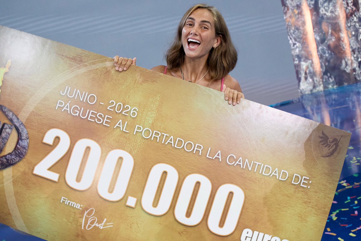 queridainformat's tweet photo. Los ganadores de los realities de Telecinco este año

#GHDÚO Carlos Lozano
#SvFinal Maica Benedicto https://t.co/CBBUUukYRE
