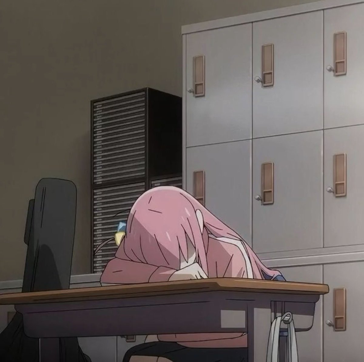 Senpai tweet media