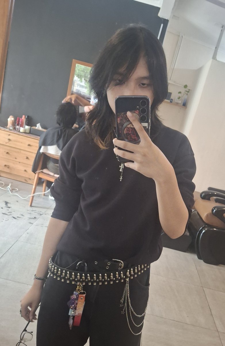 dykegazer's tweet photo. Queer opps application https://t.co/RKoyFocvUZ