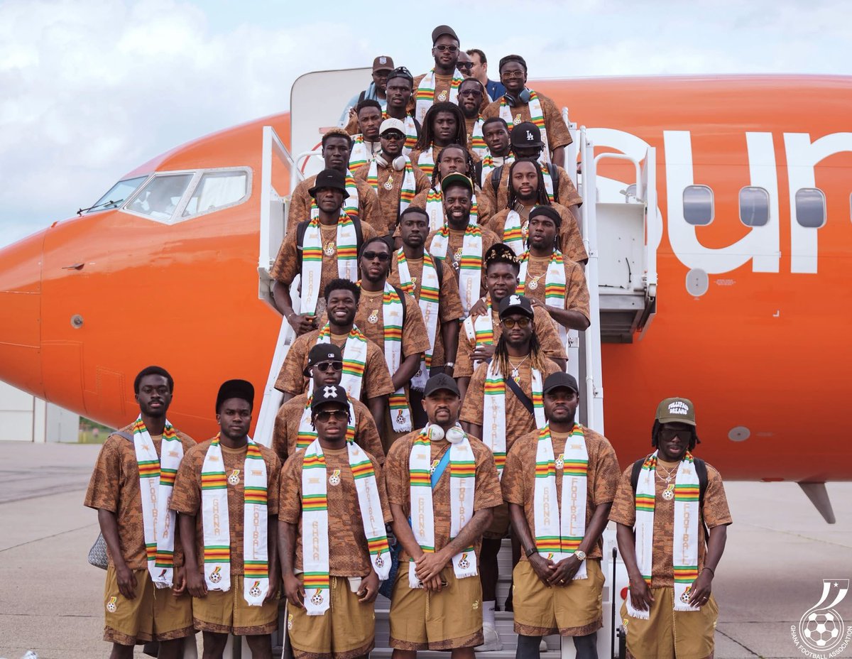 OleleSalvador's tweet photo. 🚨ICYMI🌍⚽🛫: Style. Bold prints. Signature looks. Co-ords. Pride.

This is how other African participating teams arrived for the 2026 FIFA World Cup yesterday, as they settle in their respective bases.

🇬🇭 The Black Stars of Ghana 
🇨🇮 The Elephants of Cote D’Ivoire🐘
🇨🇩 The Leopards of DR Congo
🇸🇳The Teranga Lions of Senegal
-
🦅🇬🇭