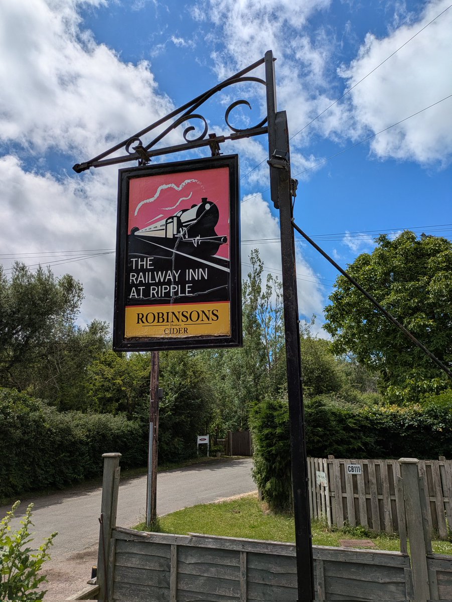 Mappiman1's tweet photo. 715

Remote Good Beer Guide Ticking.

The Railway Inn at Ripple, Worcestershire.

Not the easiest to get to.  I've lived in Worcestershire all my life and never heard of the village 🤣 https://t.co/sFgF9cHCkV