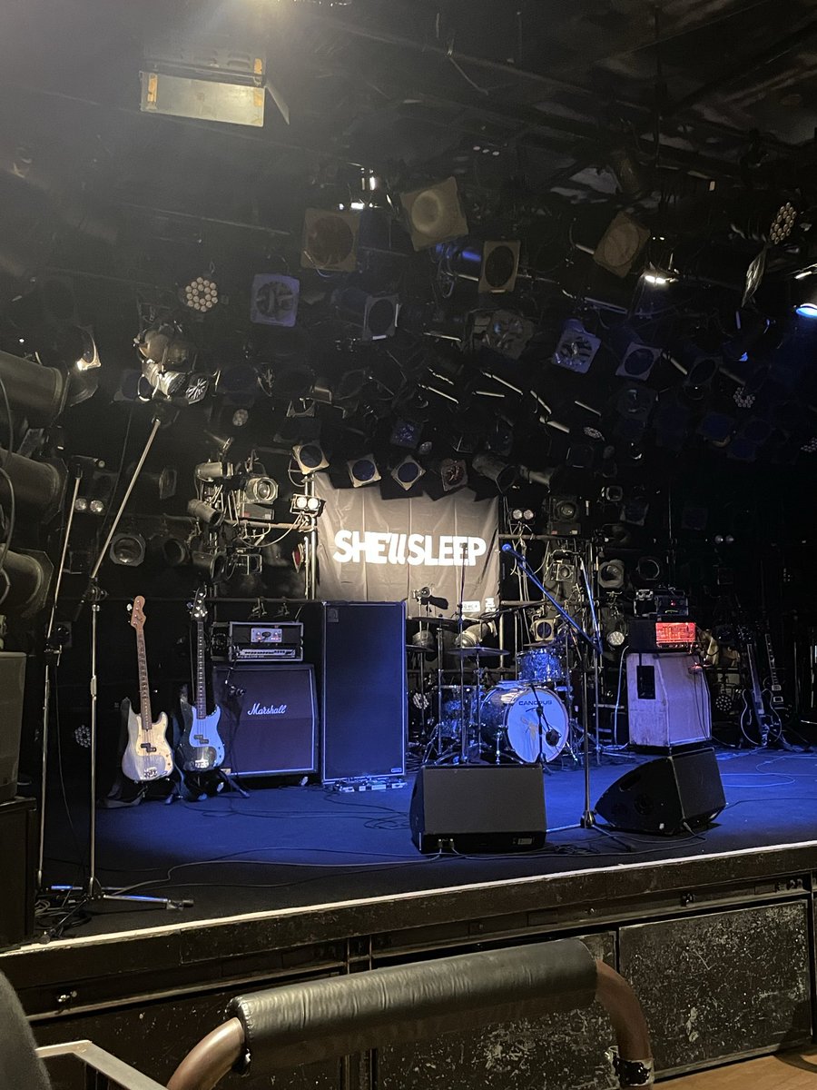 mlf0_101's tweet photo. たつみもゆうさくもイヤモニ外してお客さんの声生で聴いてて( т т )
毎回大好きとかっこいい更新してくれてとっても助かります◎👊🏻 https://t.co/WTJ1gNpF8U