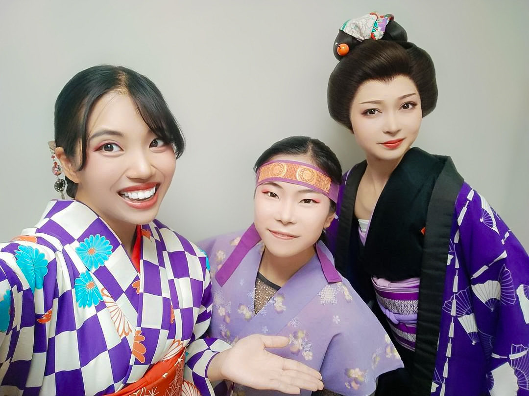 8dori_humming's tweet photo. 本日の紫のお姉様方に混ぜていただきました🪻
#太秦映画村 #UZUMASAKYOTOVILLAGE https://t.co/54yuyeoXye