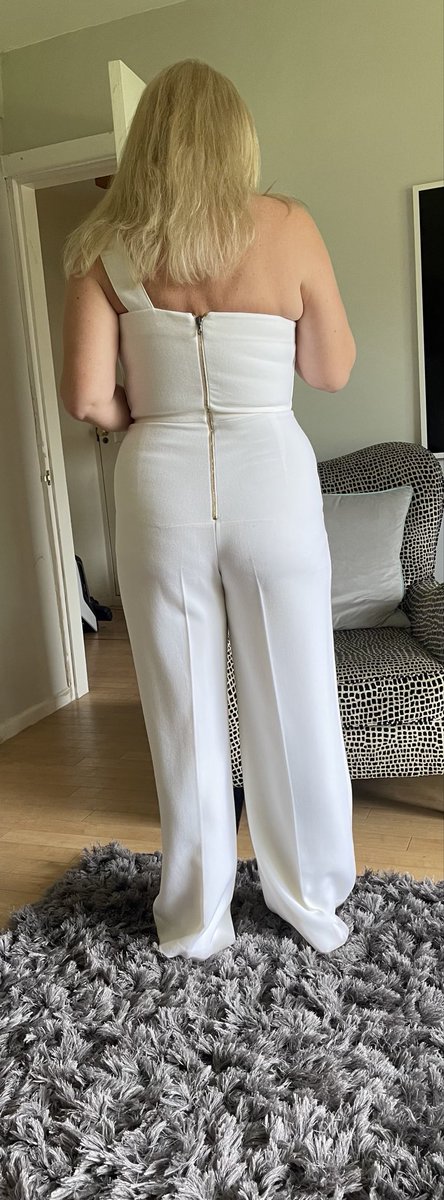 iamtheironduke's tweet photo. Perhaps you would like to have your way with her ?
#cuckold #swinger #hotwife #sharedwife https://t.co/LZDUakITs7