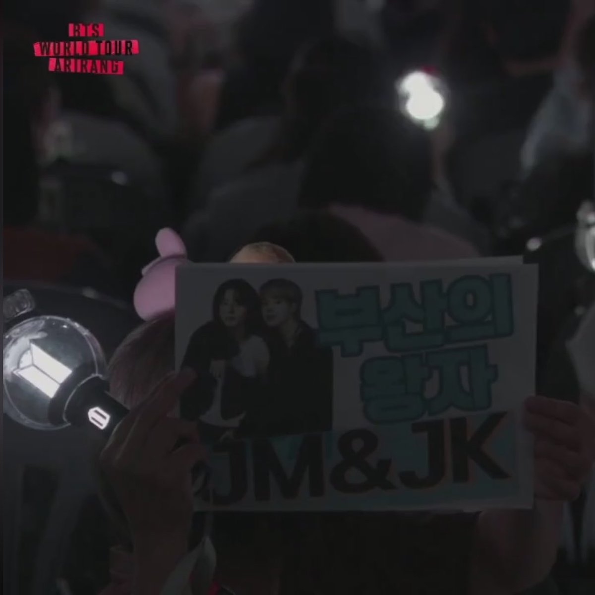 tthere4youu's tweet photo. JIKOOKERS I LOVE YOU https://t.co/ZJjapwOdBI