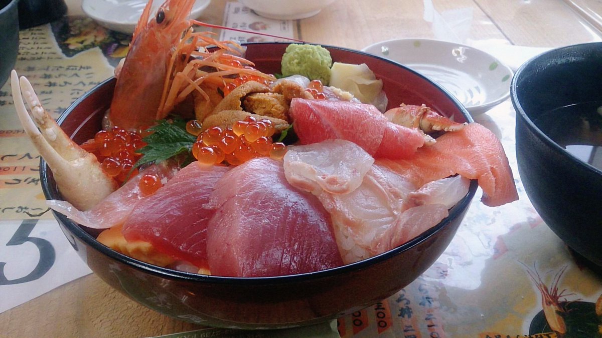 mojyaemonn's tweet photo. #負けた時は美味しそうなものをアップ

今日は宮城県女川港近くの食堂の海鮮丼。 https://t.co/8NPEEqslmw