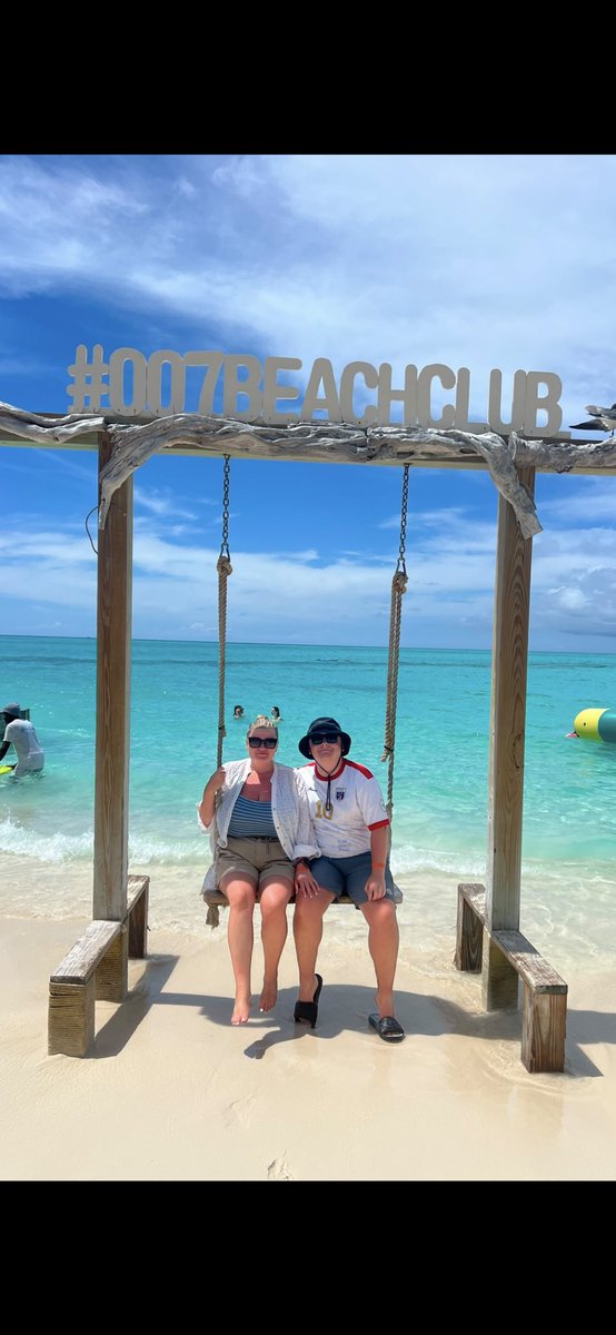itsbeno96's tweet photo. Last friendly before the World Cup starts via a trip to the Bahamas. Next stop Dallas 🔜 https://t.co/Yy7wjAu4pa