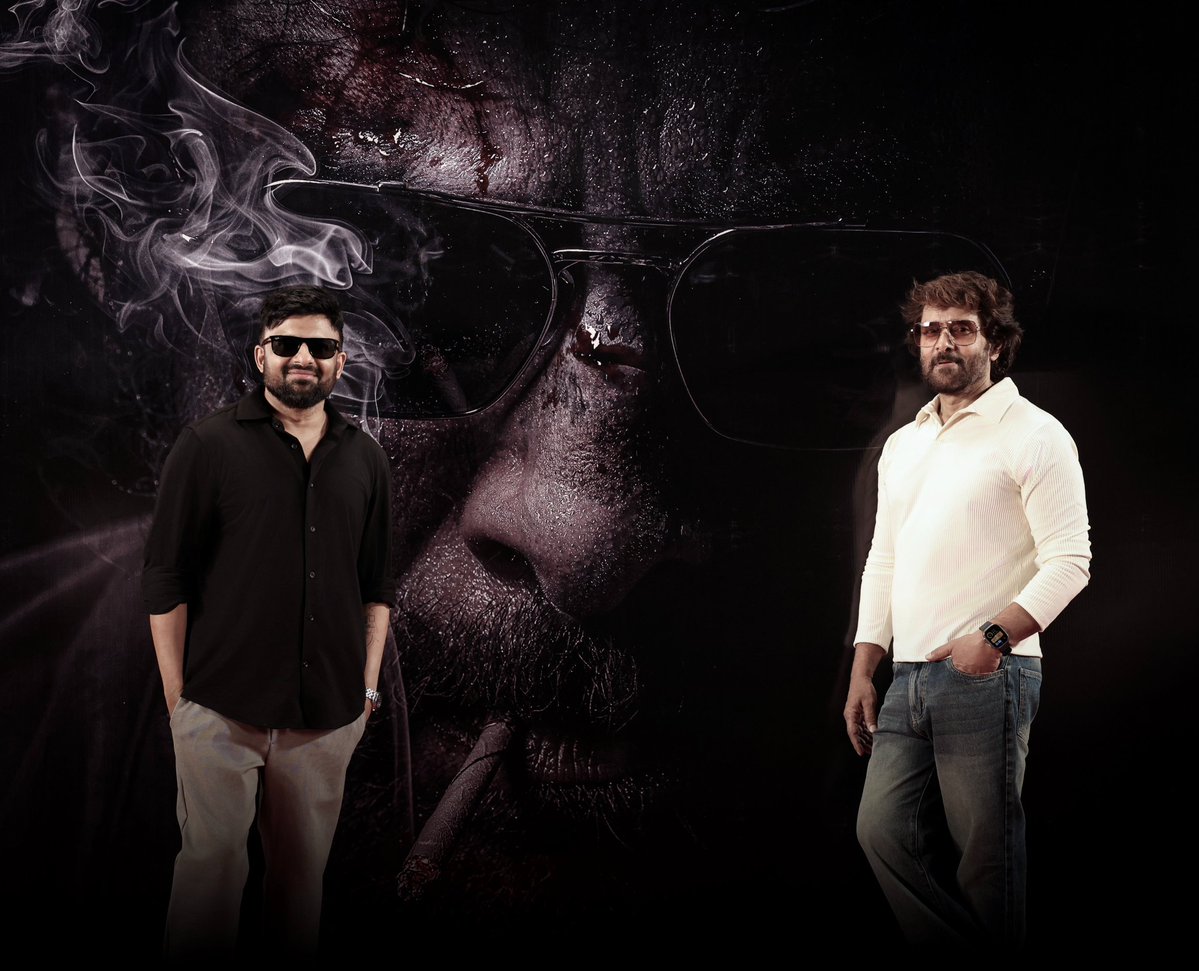 ChiyanSaamy's tweet photo. Chiyaan 63 Pooja Picture 🔥✨ 

 Cast And Crew 🔥

#Chiyaanvikram #Chiyaan63 @chiyaan https://t.co/Qb1mBhpJcz
