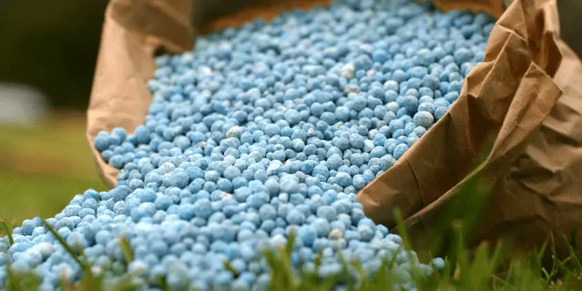 FHALMERIA's tweet photo. La Comisión Europea propone una ayuda financiera de 540 millones de euros para los #agricultores que se enfrentan a la crisis de los #fertilizantes 

🔗https://t.co/SRo6DkGCyv https://t.co/KJP9S8B4ww